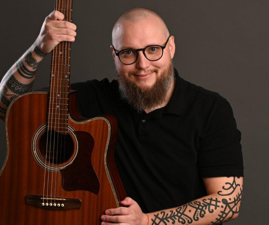Pan od Gitary - Wojciech Koćwin
